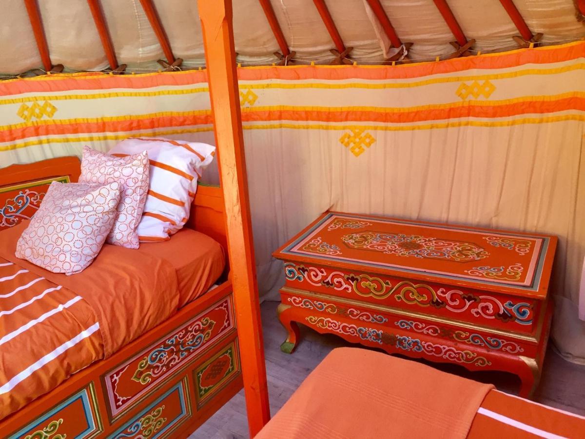 Yourte Mongole Luxury tent Huriel